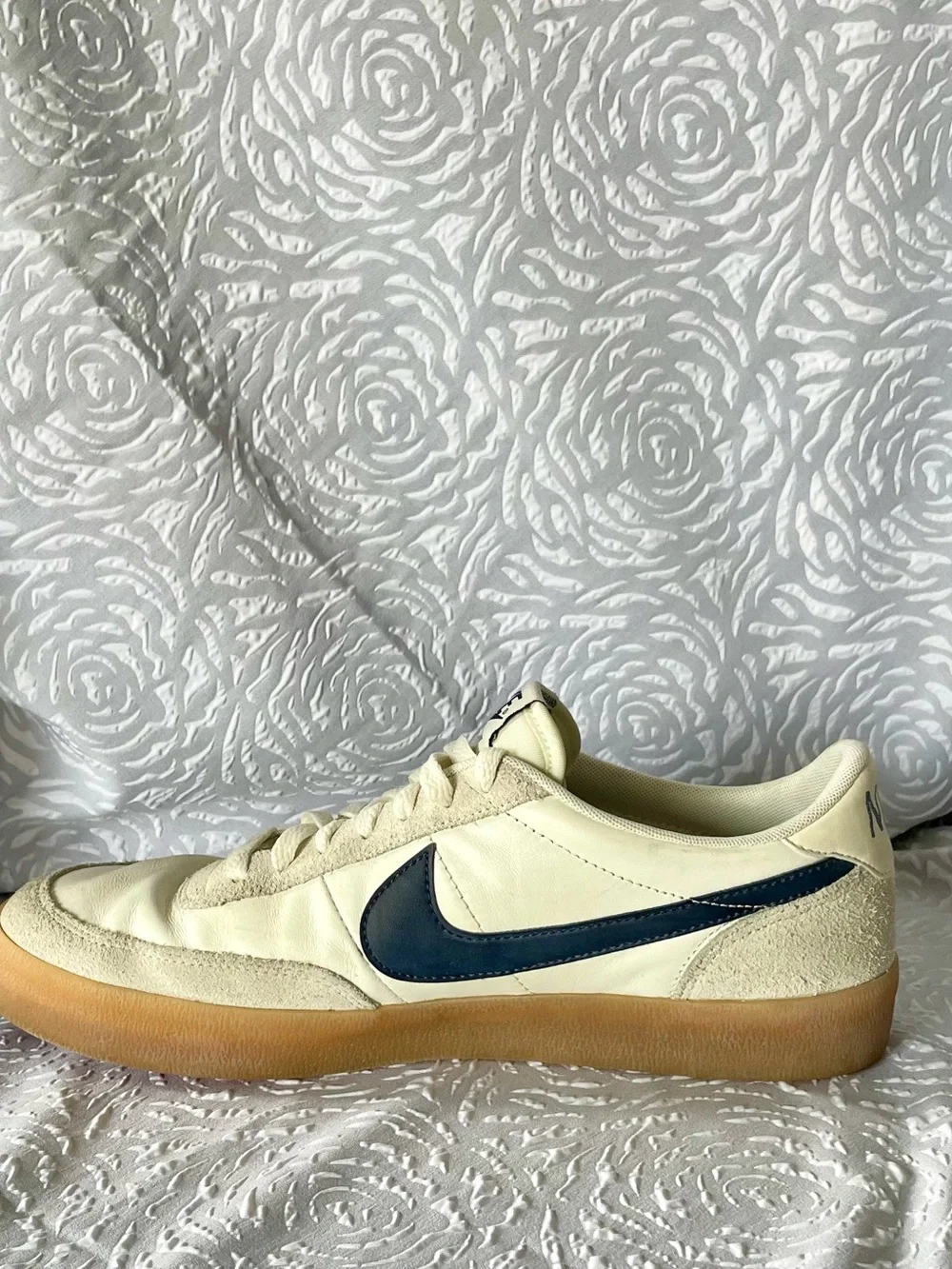 Nike classic low